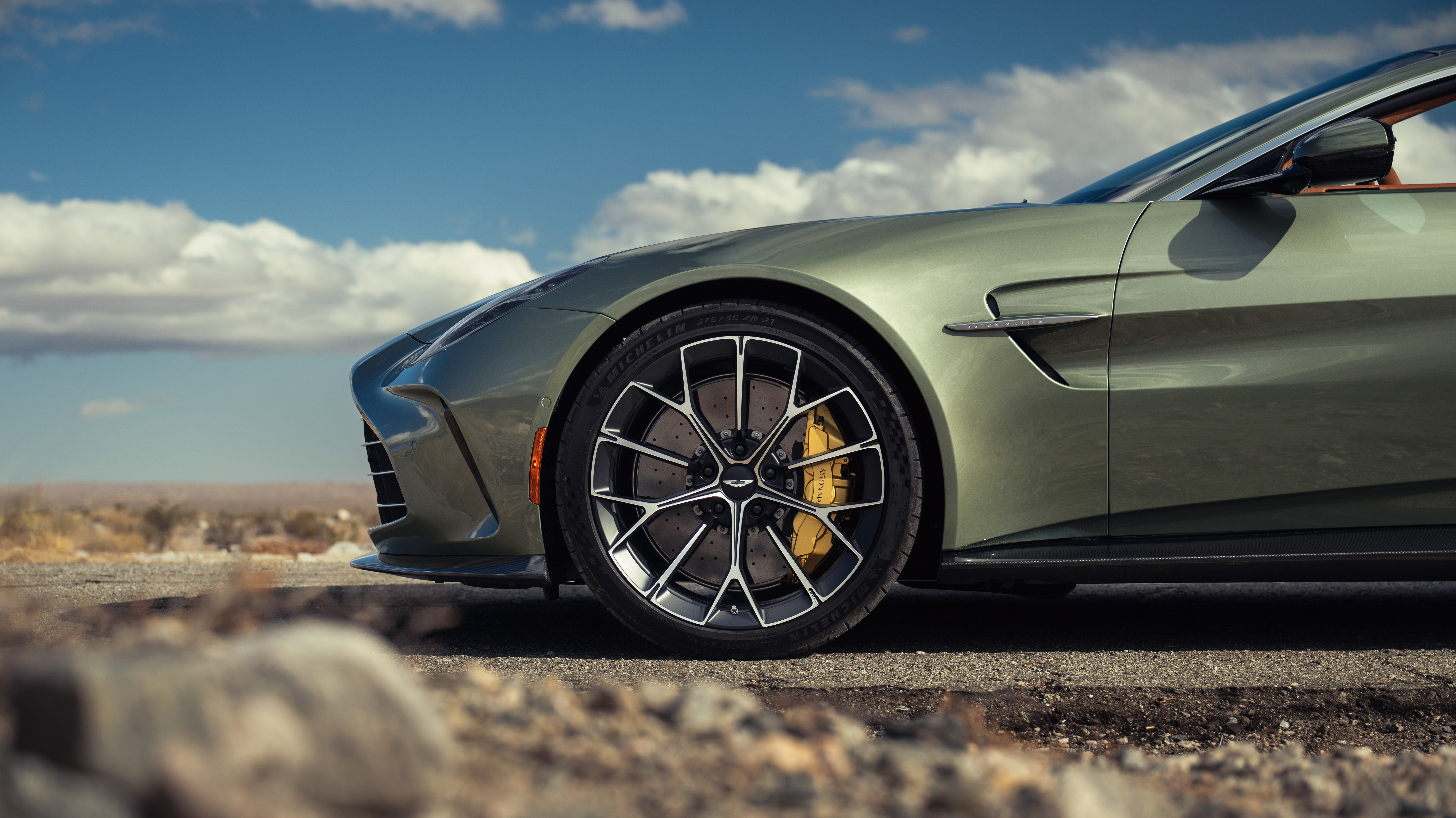 018-2026-Aston-Martin-Vantage-Roadster-California-Sage
