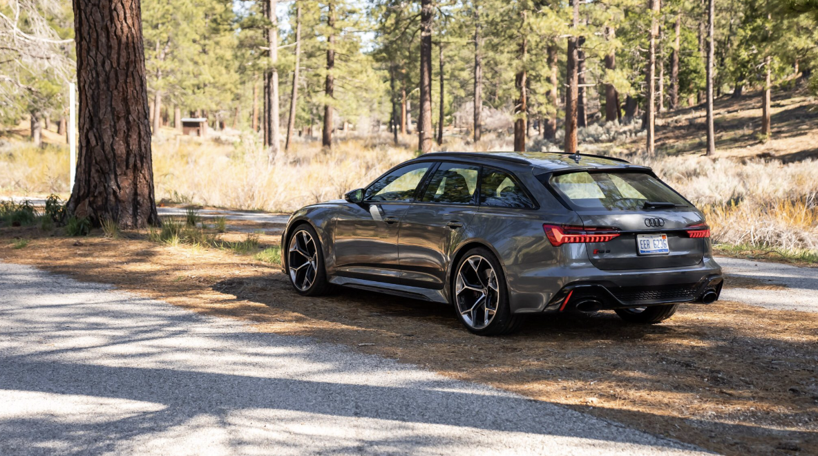 The 2024 Audi RS6 Avant Performance