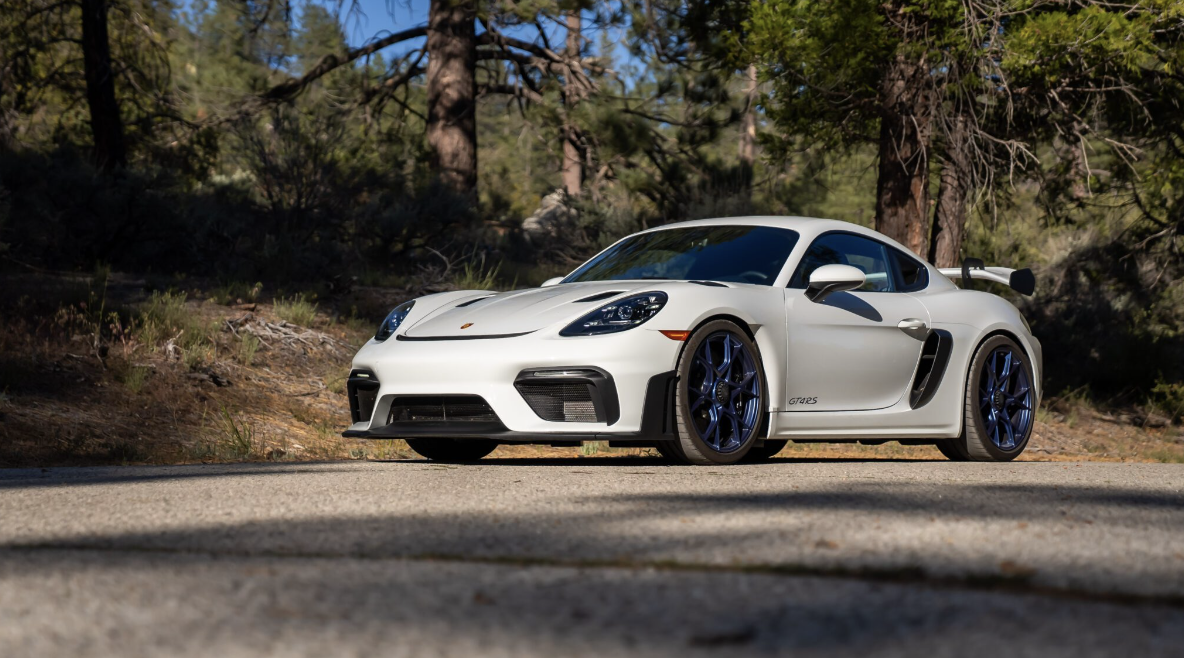 The 2024 Porsche 718 Cayman GT4 RS