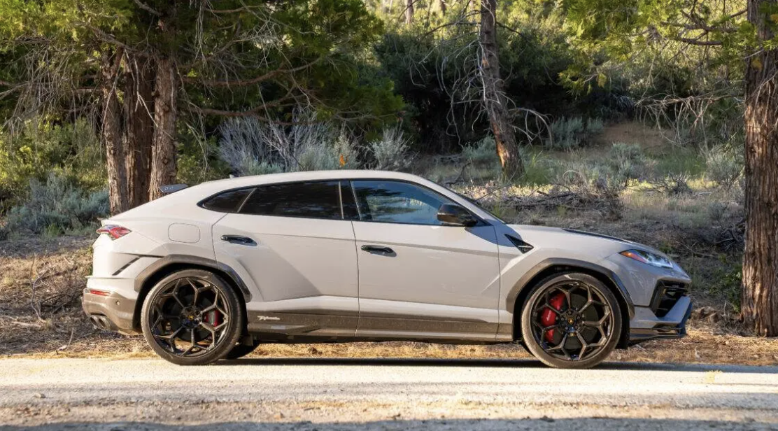 Lamborghini Urus Performante