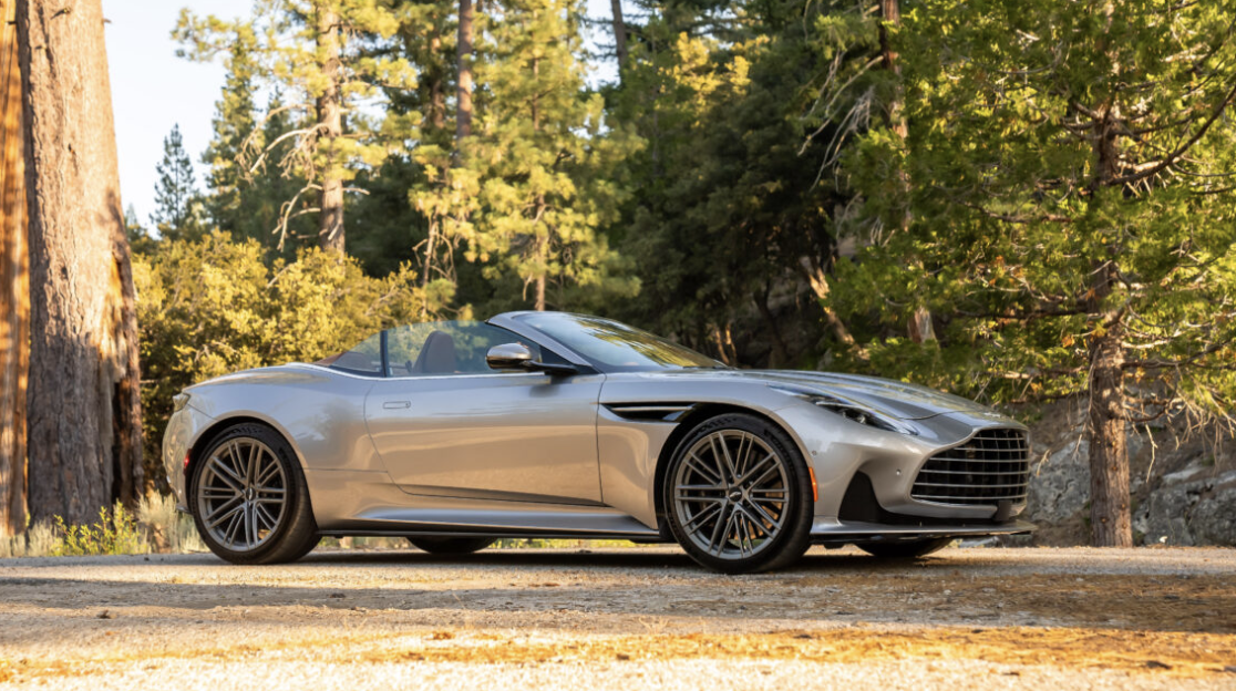 2024 Aston Martin DB12 Volante