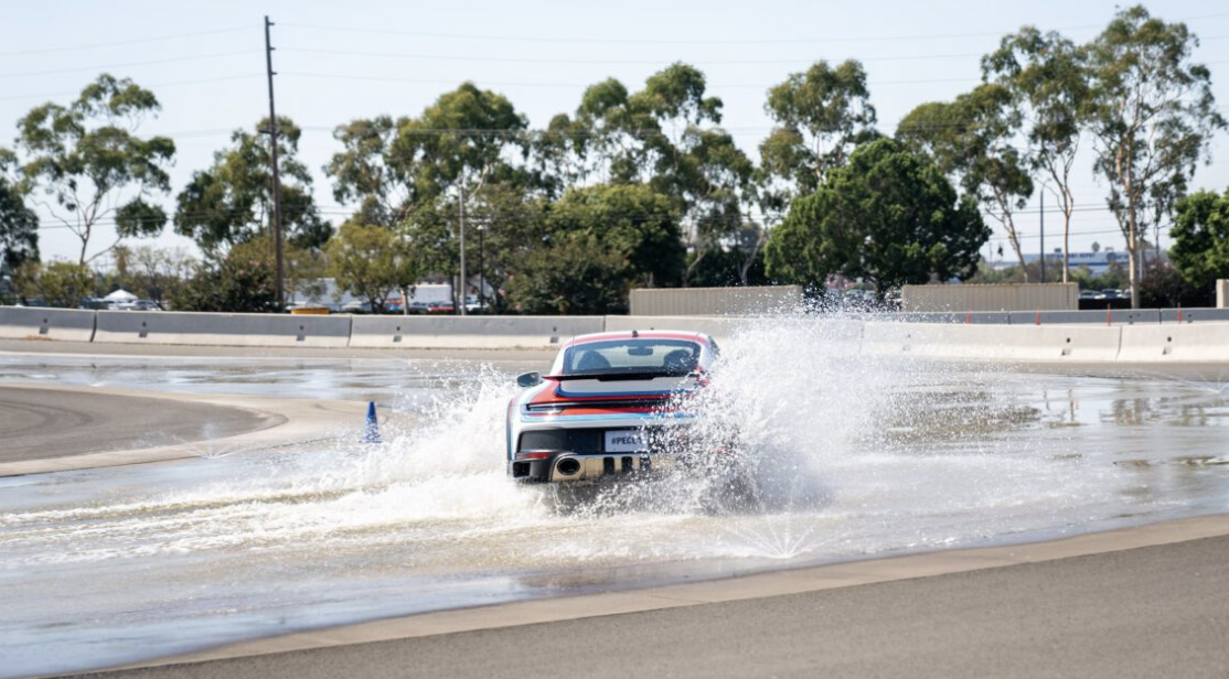 The Porsche 911 Dakar